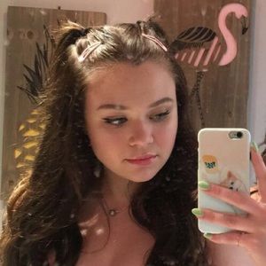 Meet your Posher, Ellen